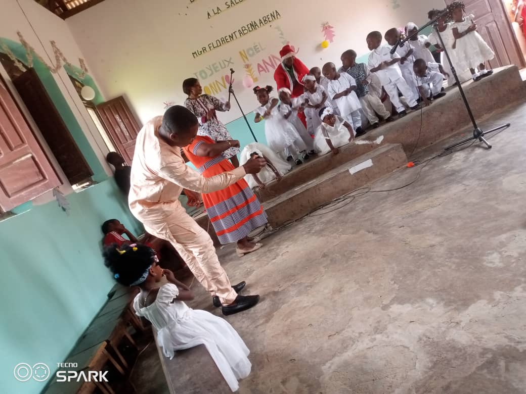 Préparation des présents et gestes fraternels